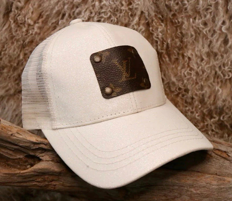 EMBELLISHMENTS LIVE ABALLCAP Collection