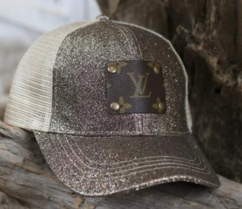 EMBELLISHMENTS LIVE ABALLCAP Collection