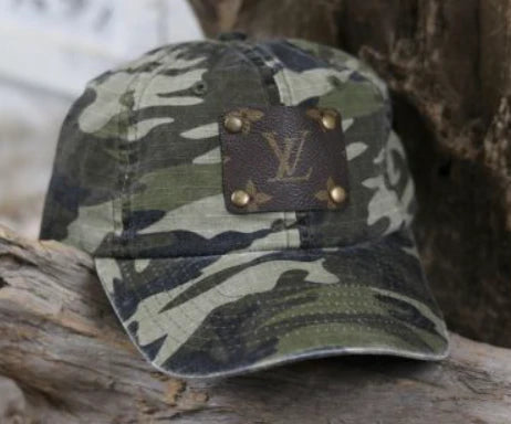 EMBELLISHMENTS LIVE ABALLCAP Collection