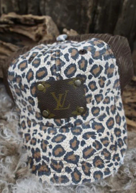 EMBELLISHMENTS LIVE ABALLCAP Collection