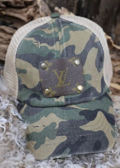 EMBELLISHMENTS LIVE ABALLCAP Collection