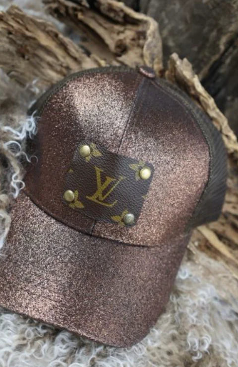 EMBELLISHMENTS LIVE ABALLCAP Collection