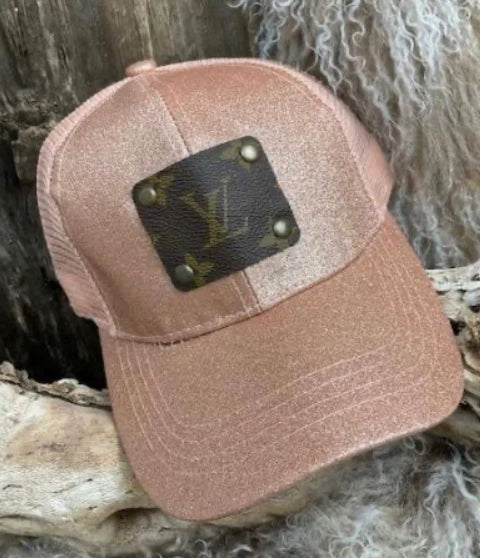 EMBELLISHMENTS LIVE ABALLCAP Collection