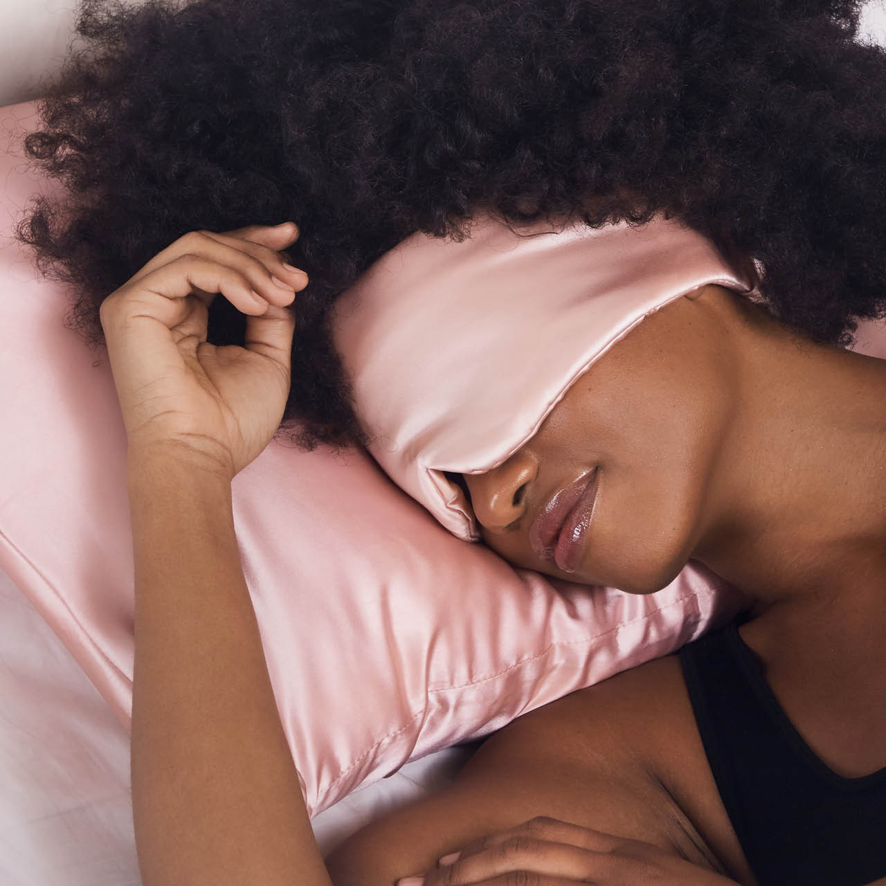 KITSCH Satin Pillow Eye Mask - Blush