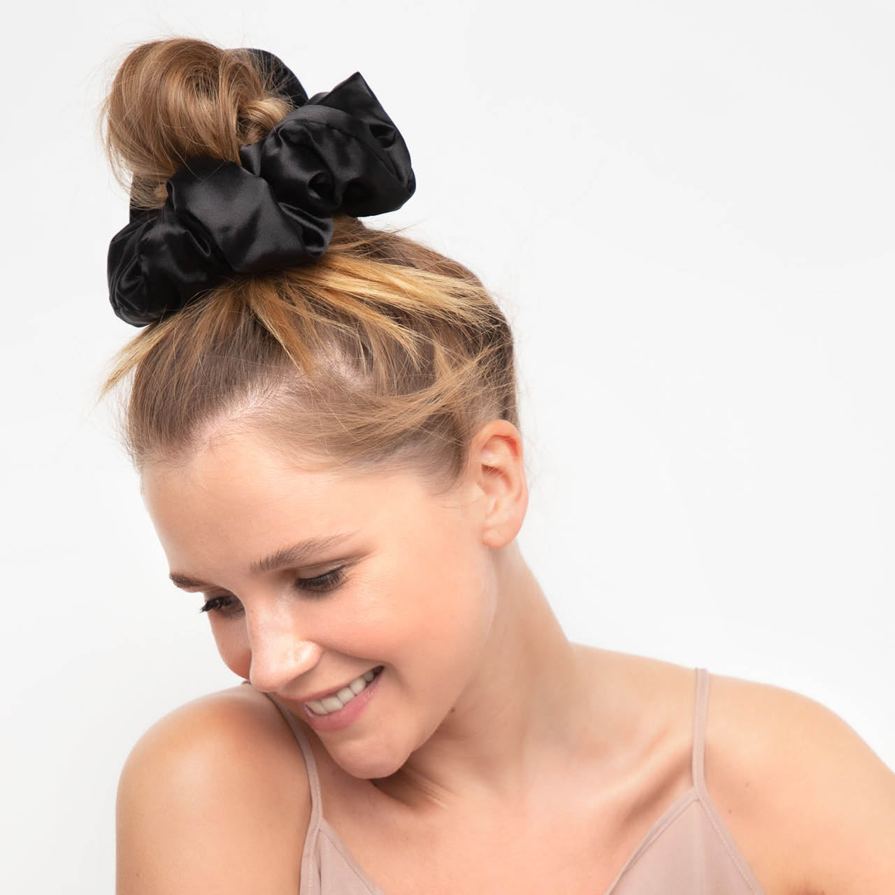 KITSCH Satin Pillow Scrunchies - Black/Gold