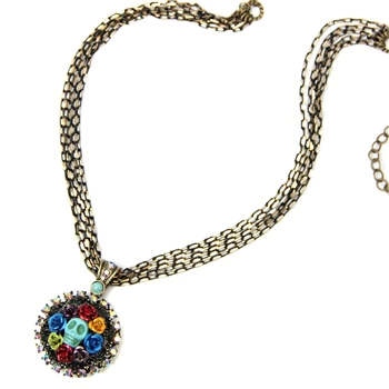 Sweet Romance Skull Wreath Necklace N149
