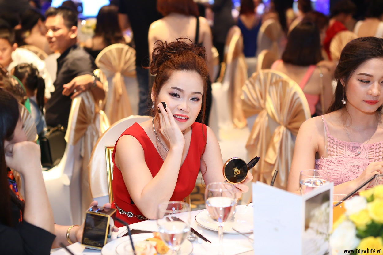 TOP WHITE SEXY SKIN CUSHION SPF20/PA+++