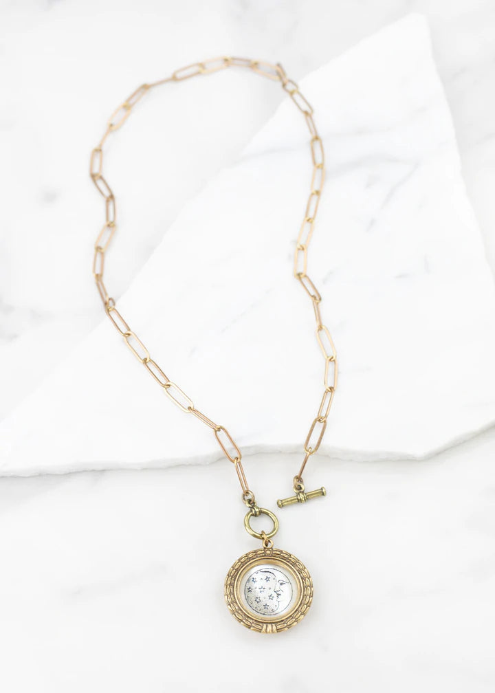 Grandmother's Buttons Emblazoned Pearls Necklace [PRE-ORDER] (Buy 2 Get 1 Free Mix & Match)