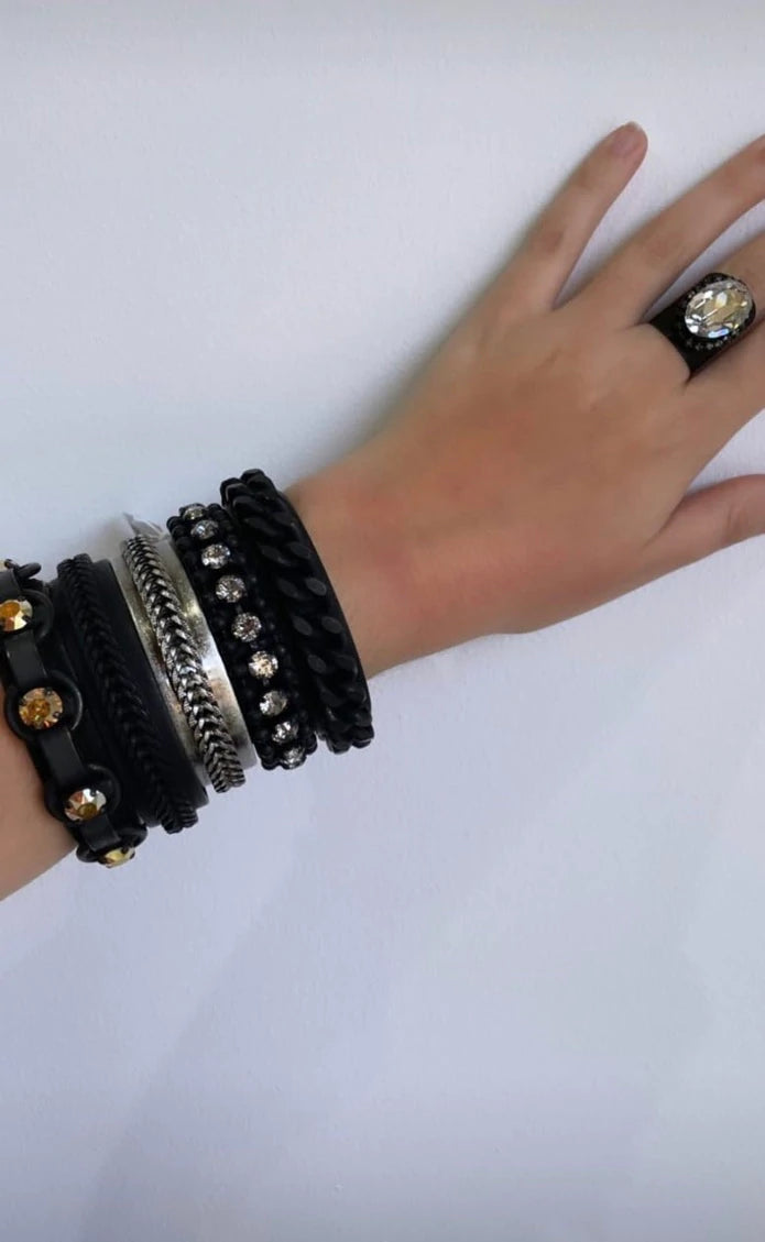 [PRE-ORDER] Tova Kelsey Cuff (Buy 2 Get 1 Free Mix & Match)