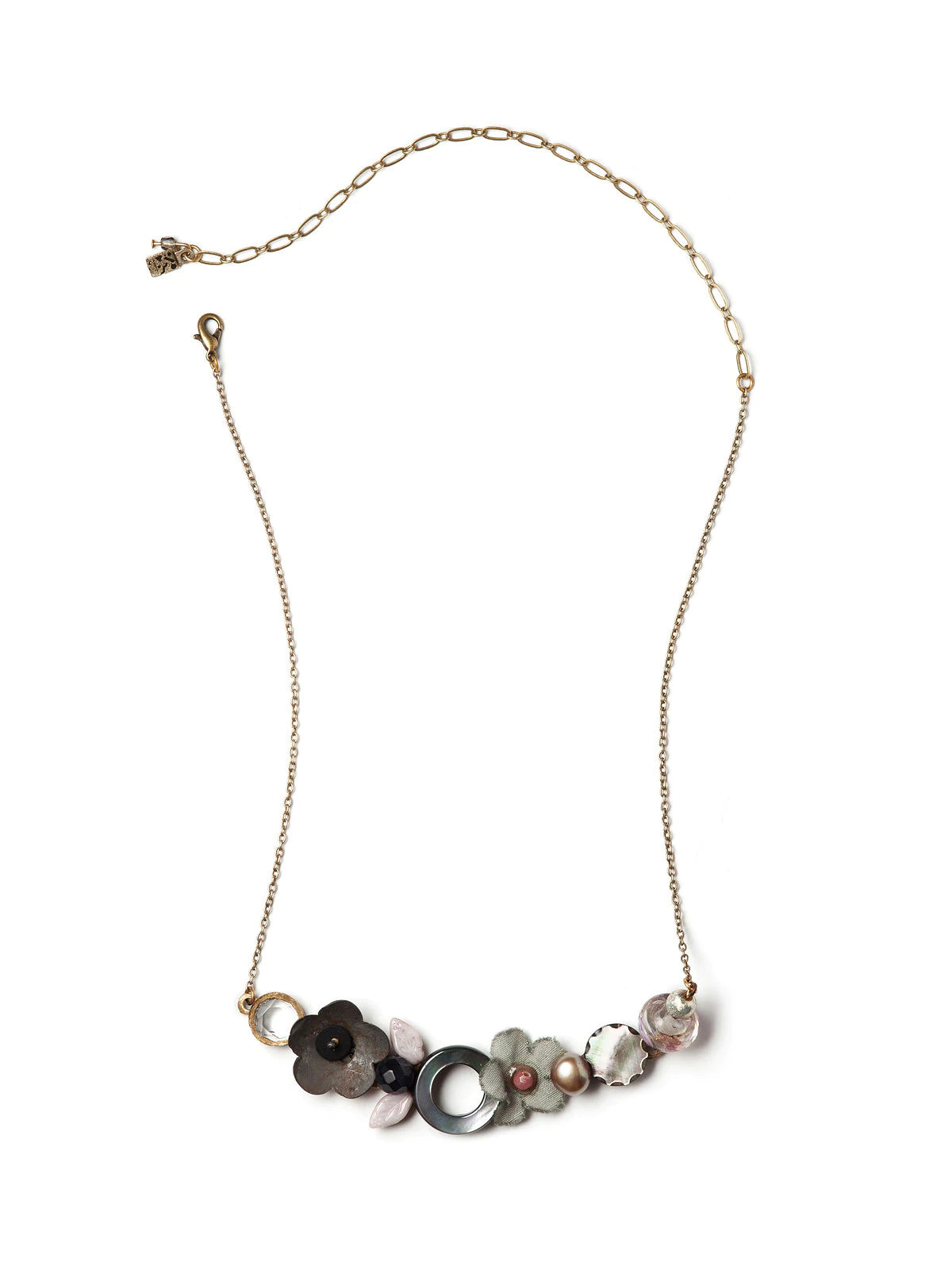 [PRE-ORDER] RUSTED PETALS NECKLACE (Buy 2 Get 1 Free Mix & Match)