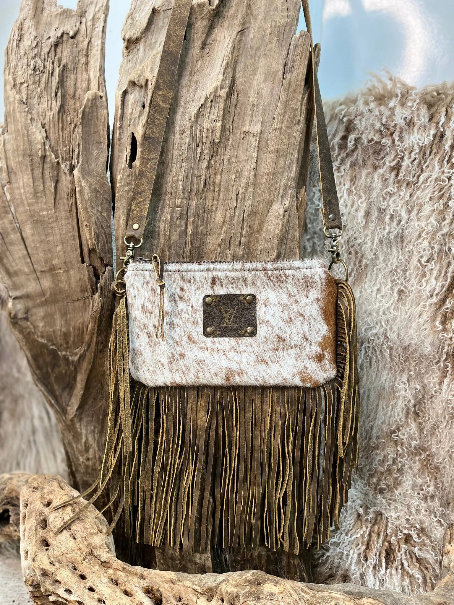 [PRE-ORDER] KEEP IT GYPSY ACOW Olive Crossbody (Buy 2 Get 1 Free Mix & Match on a $250+ Order)