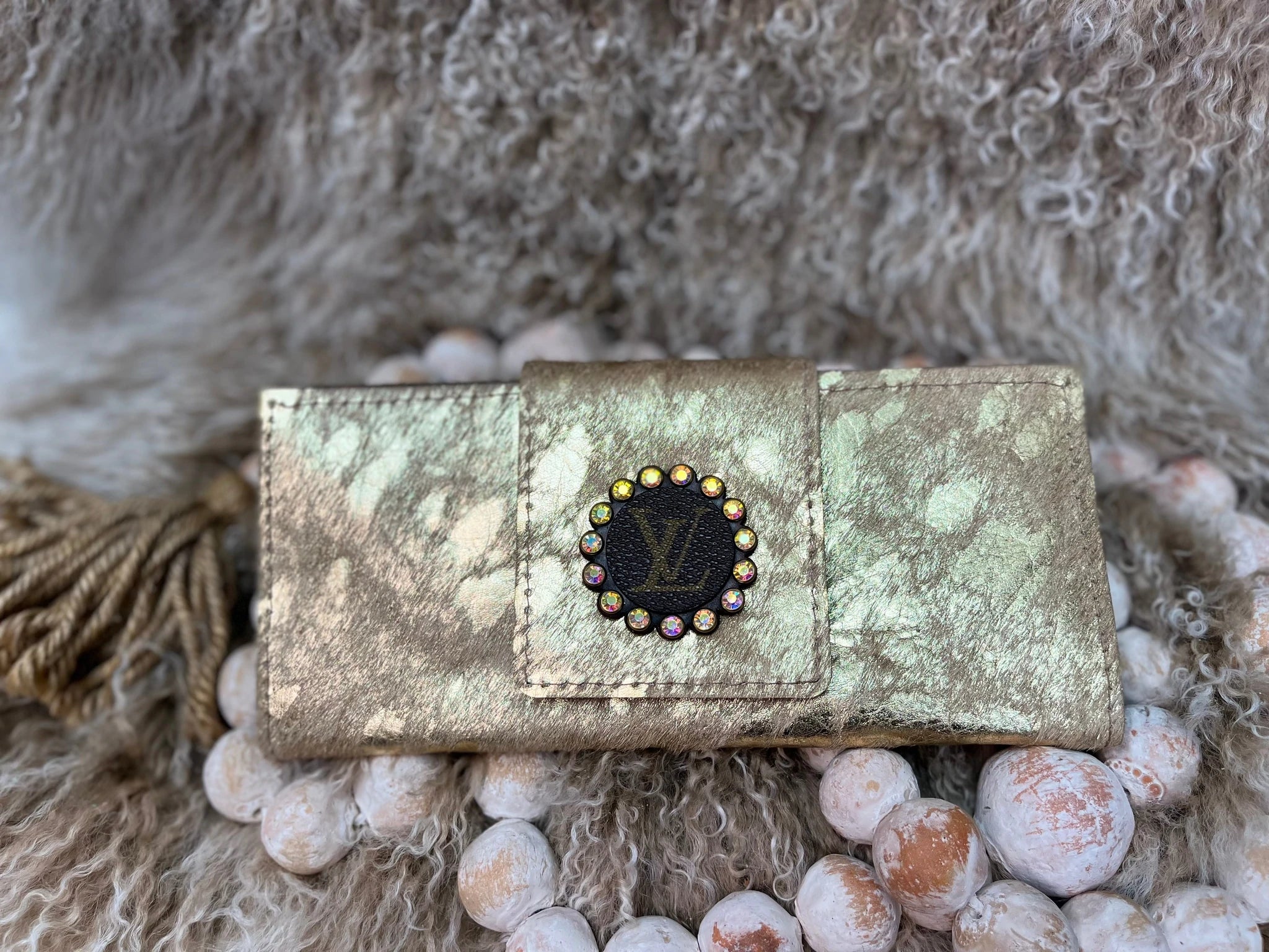 [PRE-ORDER] KEEP IT GYPSY ACREAM Bezel Wallet (Buy 2 Get 1 Free Mix & Match on a $250+ Order)