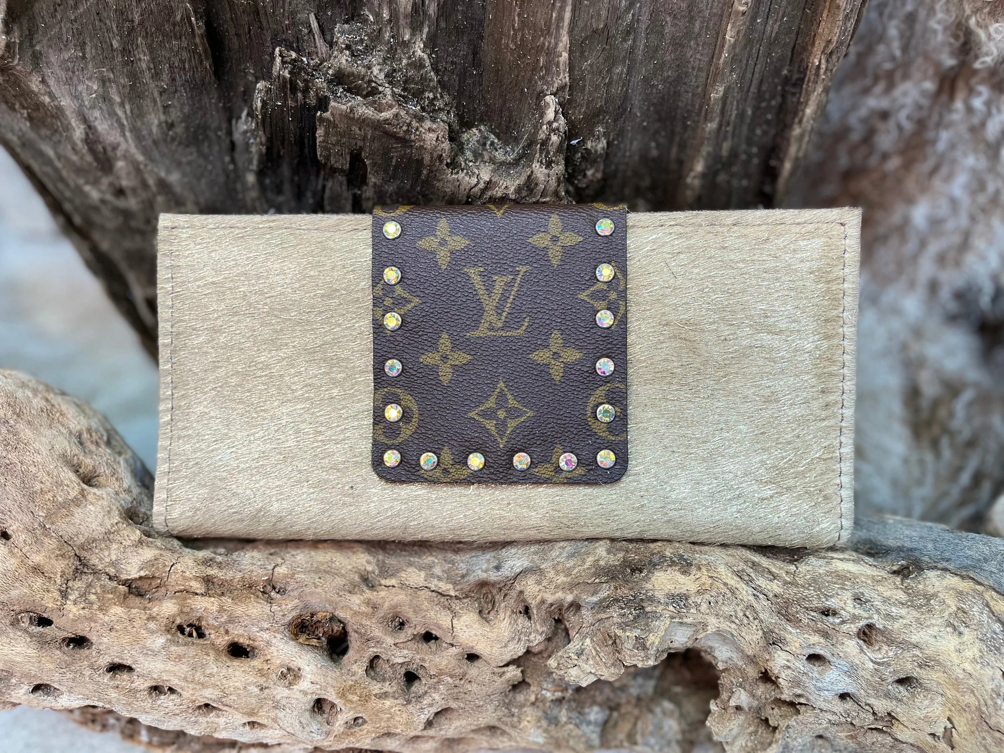 [PRE-ORDER] KEEP IT GYPSY ALAVISH Wallet (Buy 2 Get 1 Free Mix & Match on a $250+ Order)