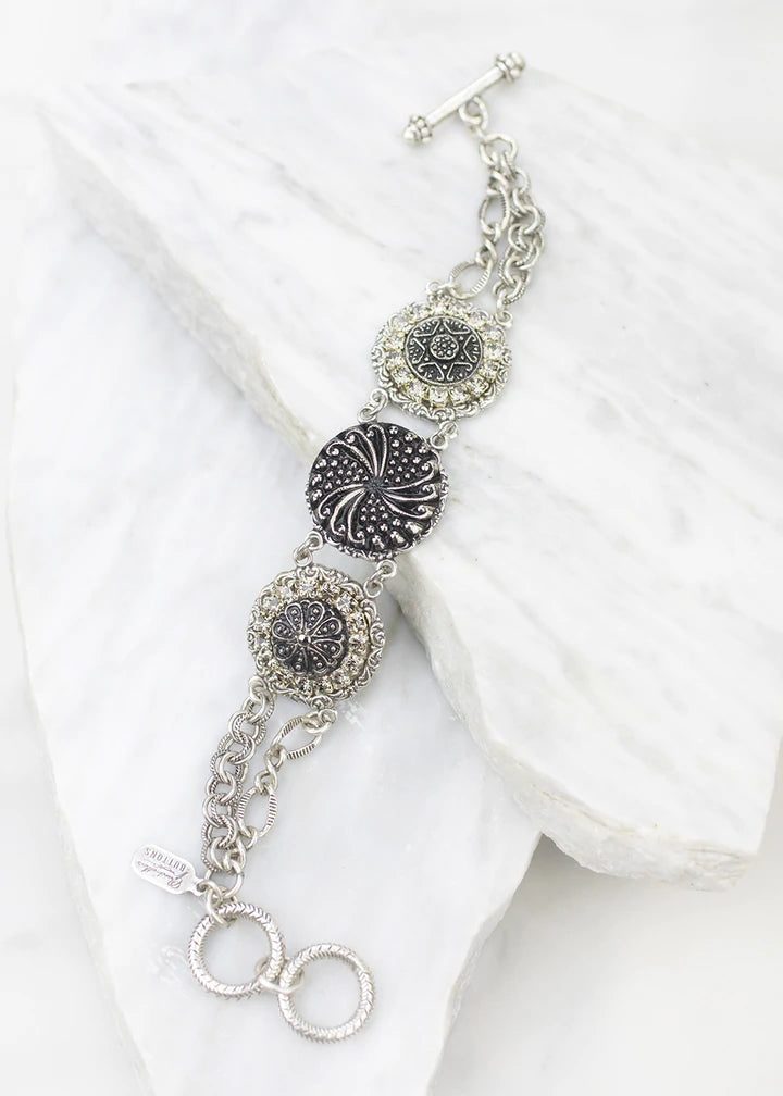 Grandmother's Buttons Argent Lace Bracelet [PRE-ORDER] (Buy 2 Get 1 Free Mix & Match)
