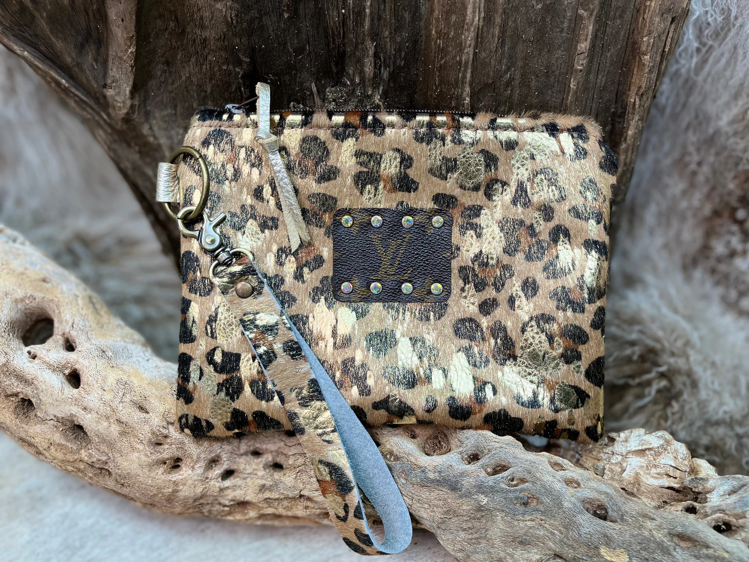 [PRE-ORDER] KEEP IT GYPSY AMET Wristlet (Buy 2 Get 1 Free Mix & Match on a $250+ Order)